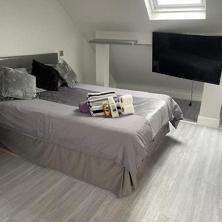 Newly Renovated Studio In Acton London Exterior foto