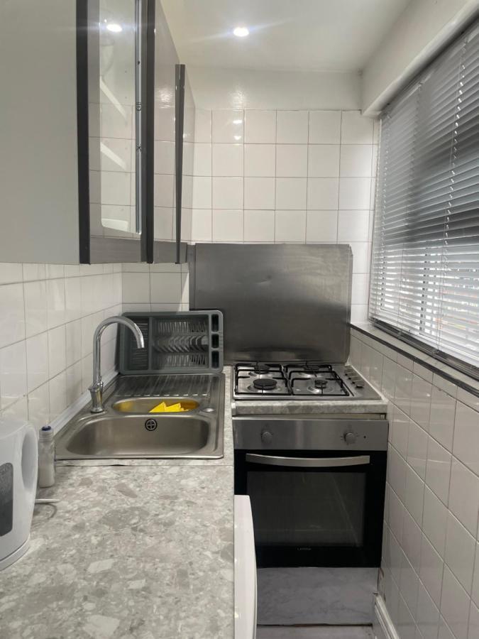 Newly Renovated Studio In Acton London Exterior foto